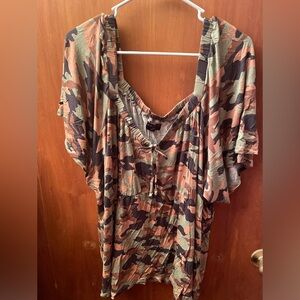 Lane Bryant NWOT Size 26/28 camo print peplum top